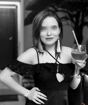 У меня опыт и нежные ручки, которыми я сведу тебя с ума. Я знаю, как доставить удовольствие и расслабление! 💆♂️ Мои возможности безграничны – я мастер от массажа до эротических игр. Фото гарантирую свои, а отзывы клиентов только положительные! 😉 Приходи ко мне, и я сделаю твои самые сокровенные фантазии реальностью. Не упусти шанс испытать настоящий адреналин удовольствия! 🌟 Жду тебя в Москве для незабываемых встреч 💕 Олунька